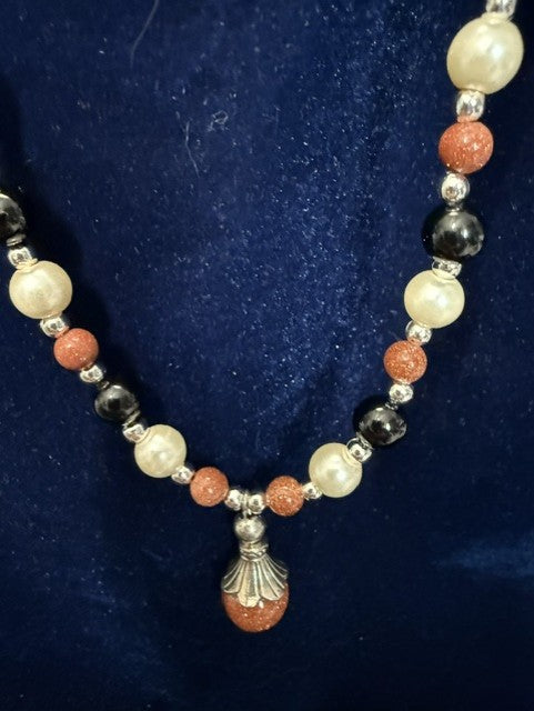 When the Pendant Leads the Way: The Goldstone Set That Made Itself