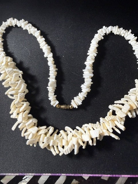 Vintage Graduated White Shell Chip Necklace — Natural Bib Effect, Screw Clasp, 24", Early 1980s