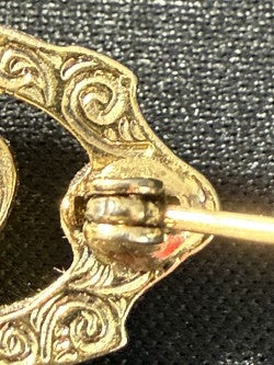 Close-up of seed pearl and rhinestone center cluster