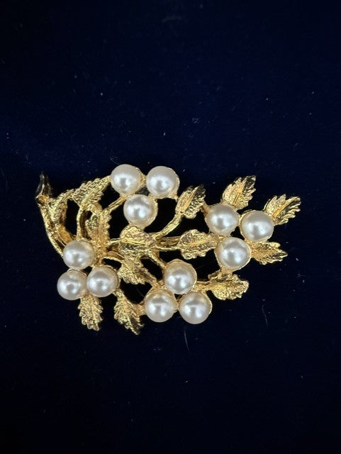 Vintage Gold-Tone Faux Pearl Spray Brooch – Brushed Leaf Design, Mid-Century
