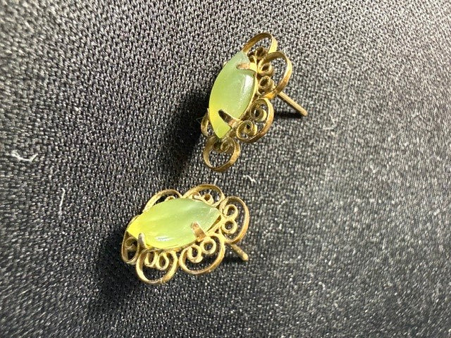 Vintage Artisan Gold-Tone Filigree Green Stone Stud Earrings