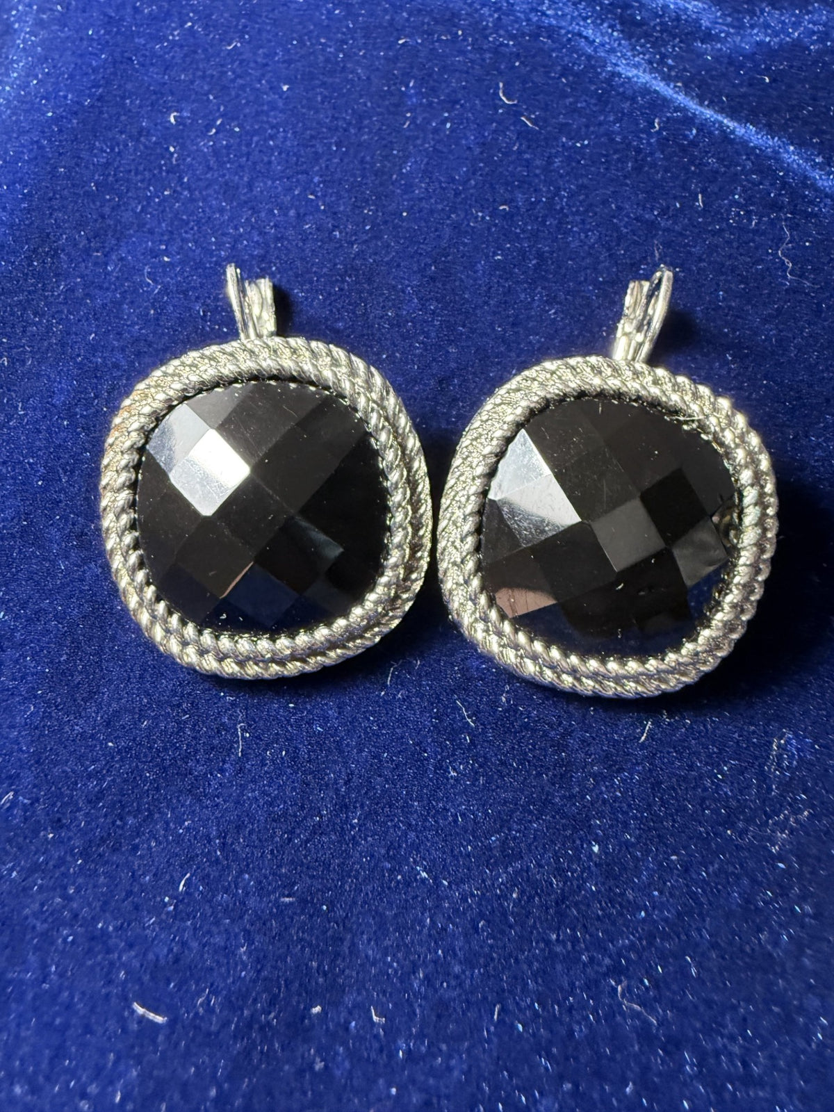 Vintage Brighton-Style Silver-Tone Filigree Round Earrings
