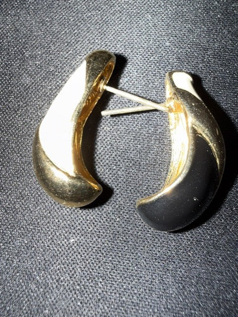 Black and white earrings - close up showing reversed color design